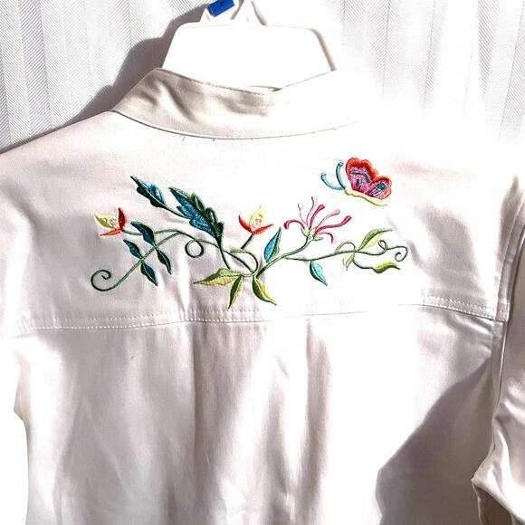 Quacker Factory Jacket Medium Whiter than pic Embroidered butterflies - Picture 4 of 9